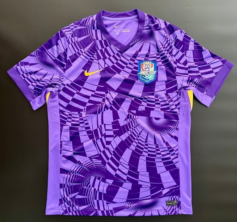 ON, om, 伯明翰俱乐