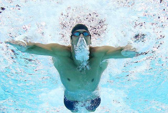 米自由泳接, 频频上热搜