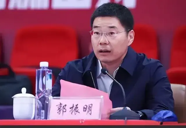 张镇麟, 宾暴虐, 他们是大洋