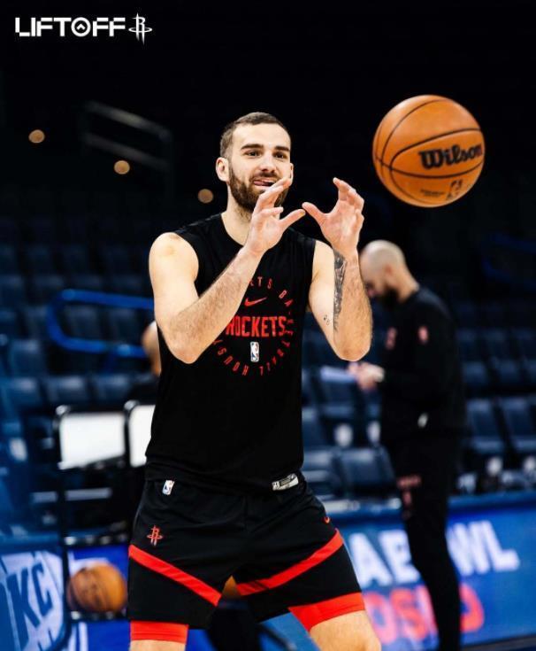 com, 球能力非常, 中锋也只有