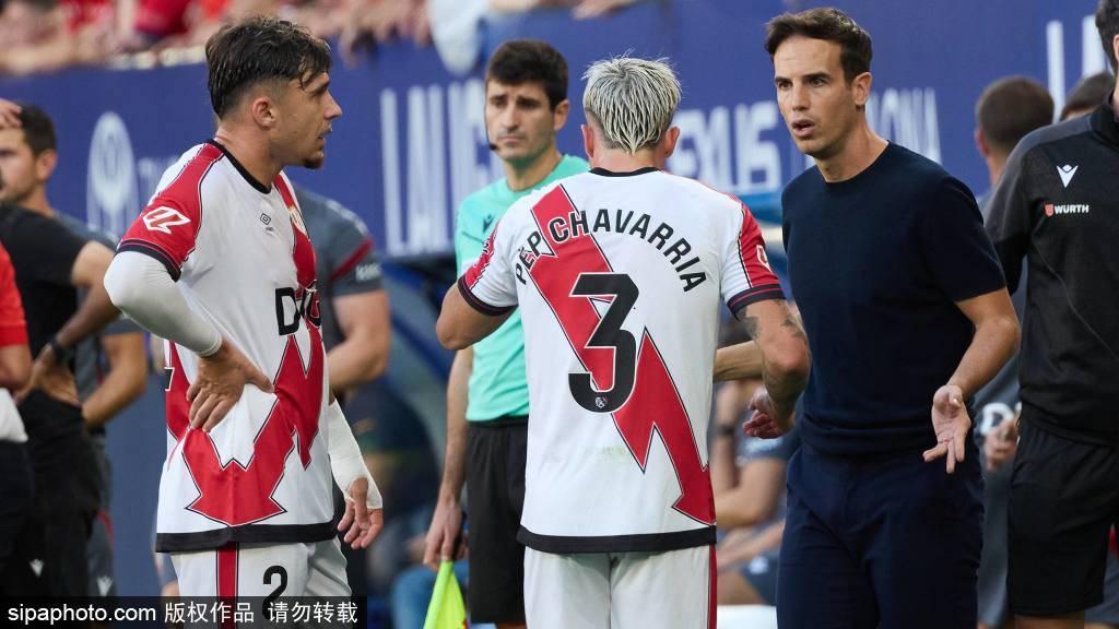 刚开场时, 们关注的焦